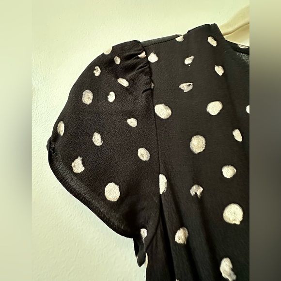 Aritzia Cap-Sleeve Midi-Dress with Side Slit Black and Cream Size XS - Picture 8 of 12